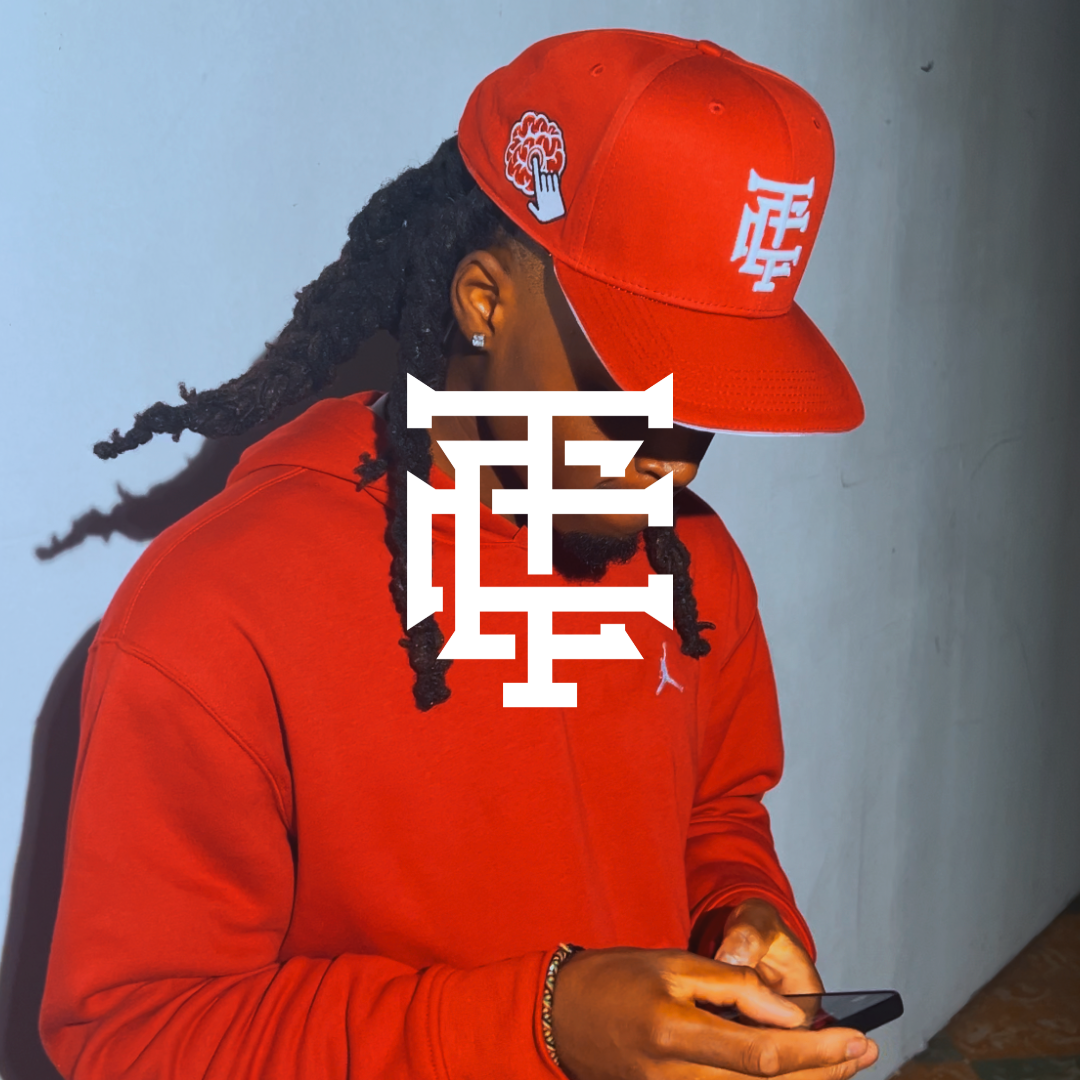Snapback rouge brodée CCT Brand